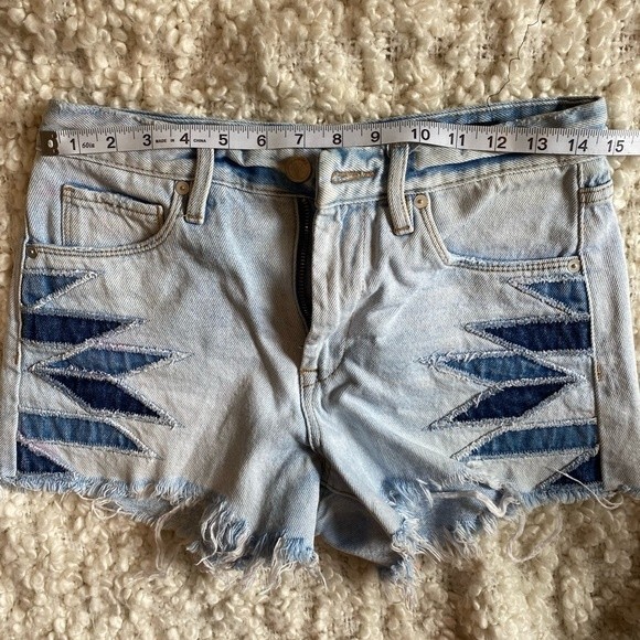 Blank NYC | The Barrow Vintage High Rise Shorts | 3” Inseam - Picture 11 of 12